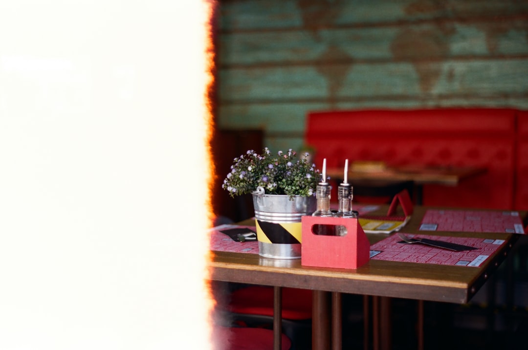 Majstor Zagreb cozy bar relaxed atmosphere